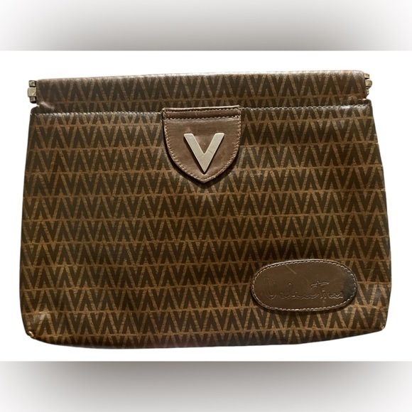Mario Valentino Vintage Brown leather Monogramed V Clutch🔥 totally ‘80s😎 - Picture 3 of 9